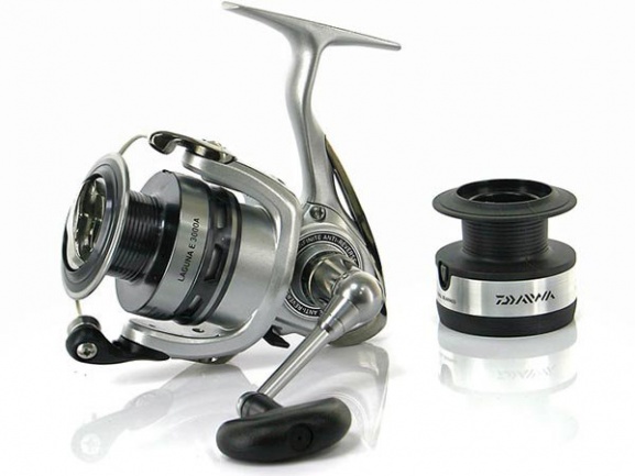 Безынерционная катушка Daiwa LAGUNA E 3000A