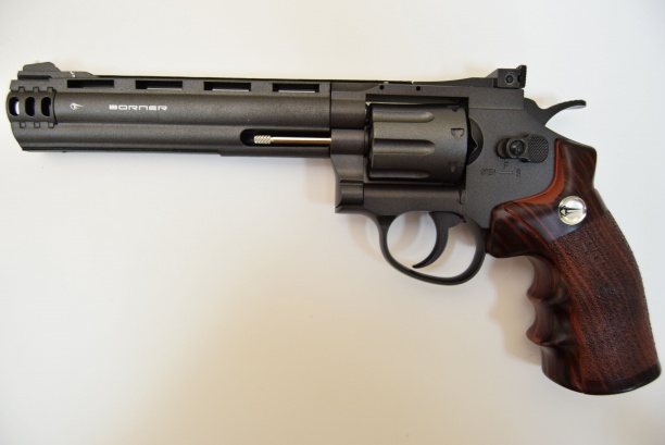 Револьвер пневм. BORNER Sport 704