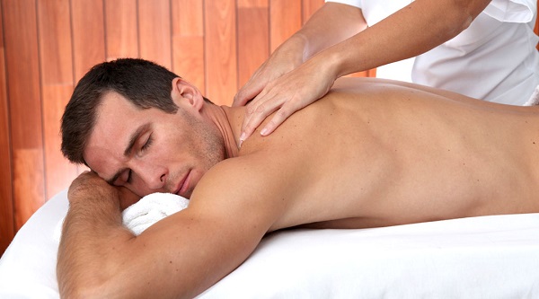 массаж и мануальная терапия при боли в шее